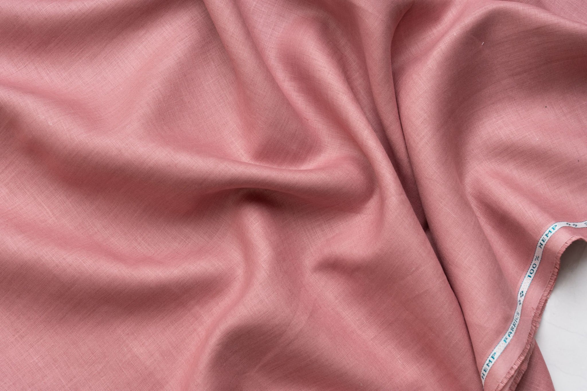 Pango SD – Parrot Pink